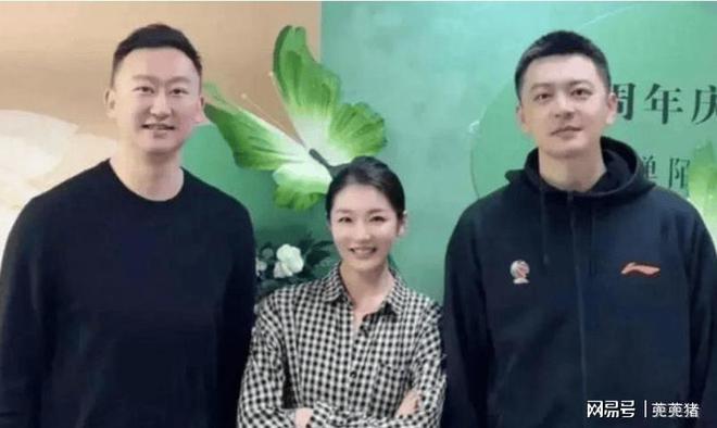 升级青岛队主帅私生活引关注。开元棋牌app刘维伟离婚风波(图2)