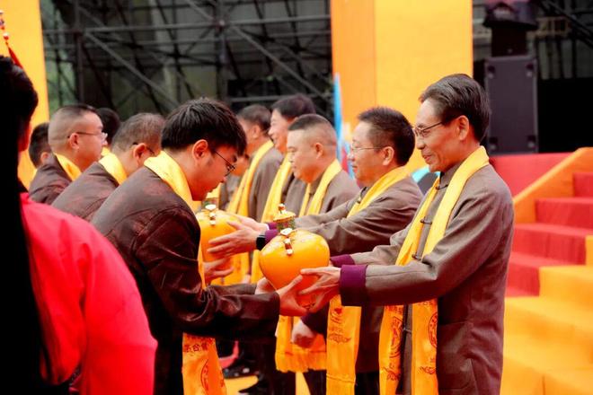 五星酒业承古训铸酱香伟业开元棋牌试玩乙巳